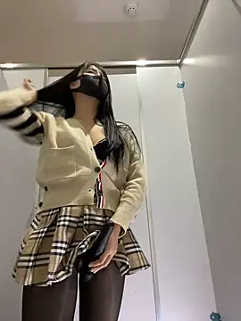 Snapshot of Asia-Lynn chatting on 01/08/25, 04:54 Asia-Lynn online show from 01/08/25, 04:54