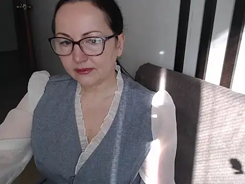 Alma44 online show from 03/11/26, 07:14