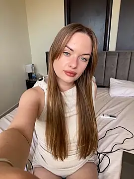 ElenaRebelle online show from 02/20/26, 09:32