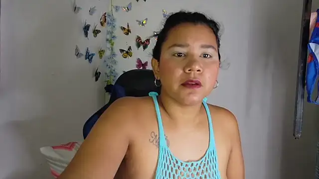 Snapshot of lucy_hairypussy83 chatting on 11/29/25, 01:03 lucy hairypussy83 online show from 11/29/25, 01:03