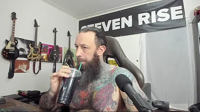 StevenRiseNYC online show from 02/11/25, 01:20