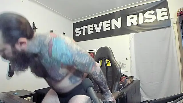 StevenRiseNYC online show from 10/28/25, 12:25