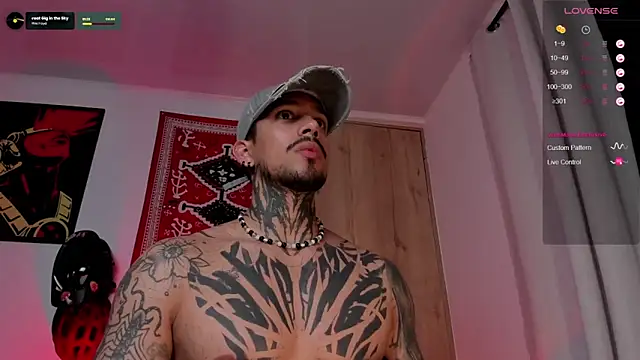 Snapshot of TigerStripes1_ chatting on 03/17/26, 05:55 TigerStripes1 online show from 03/17/26, 05:55