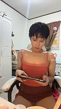 Plaxtique online show from 01/11/26, 02:11