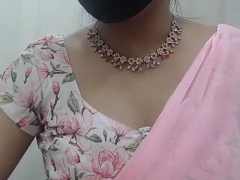 Snapshot of Lovely_Siri_23 chatting on 03/29/26, 07:08 Lovely Siri 23 online show from 03/29/26, 07:08