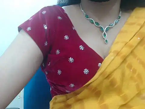 Snapshot of Lovely_Siri_23 chatting on 04/10/26, 05:17 Lovely Siri 23 online show from 04/10/26, 05:17