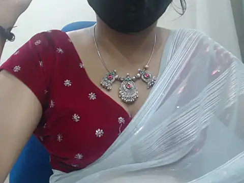 Snapshot of Lovely_Siri_23 chatting on 04/16/26, 08:09 Lovely Siri 23 online show from 04/16/26, 08:09