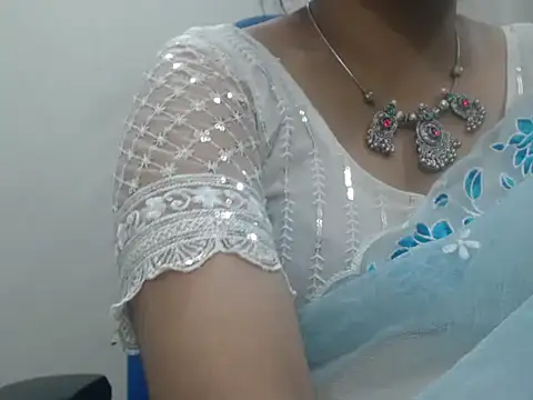 Snapshot of Lovely_Siri_23 chatting on 04/17/26, 09:45 Lovely Siri 23 online show from 04/17/26, 09:45