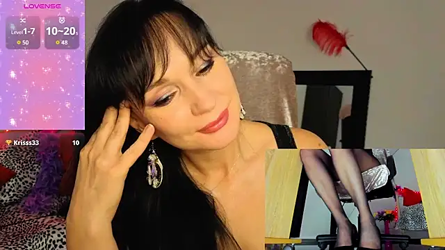 Snapshot of Sofia_Ford chatting on 11/03/25, 01:34 Sofia Ford online show from 11/03/25, 01:34