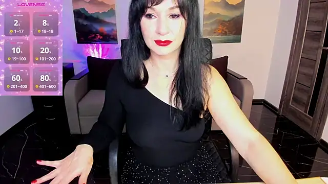 Snapshot of Sofia_Ford chatting on 12/05/25, 01:52 Sofia Ford online show from 12/05/25, 01:52