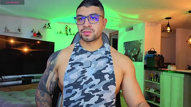 Michael Diamond online show from 10/26/25, 08:04