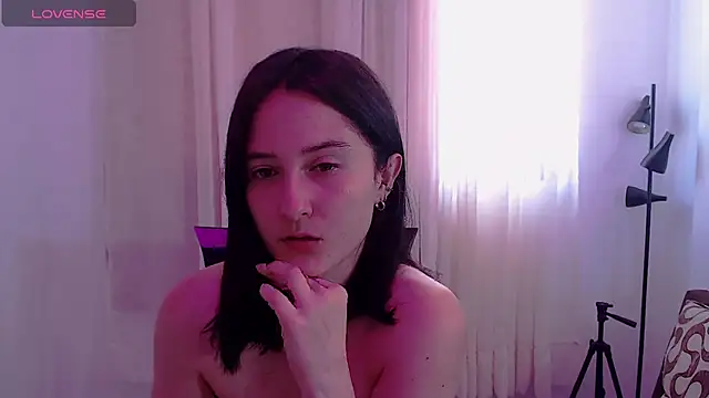 Snapshot of AlissonnFoxx chatting on 07/06/26, 09:06 AlissonnFoxx online show from 07/06/26, 09:06