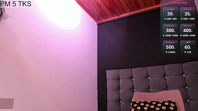 Snapshot of sweet__samy chatting on 03/10/25, 06:49 sweet  samy online show from 03/10/25, 06:49