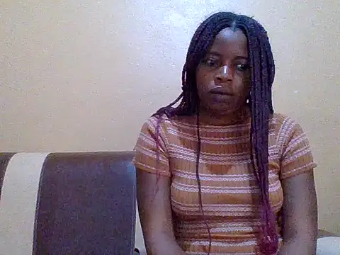 sweetbabra1 online show from 10/21/25, 07:31