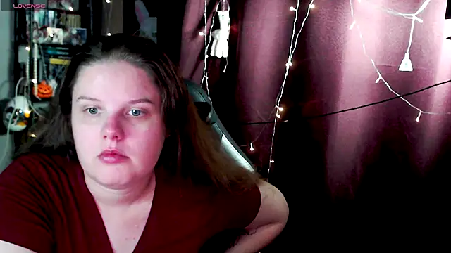 Snapshot of so_cute777 chatting on 10/20/25, 02:23 so cute777 online show from 10/20/25, 02:23