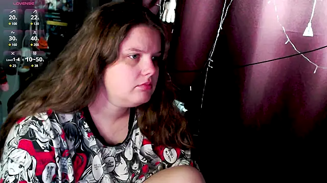 Snapshot of so_cute777 chatting on 10/23/25, 04:56 so cute777 online show from 10/23/25, 04:56