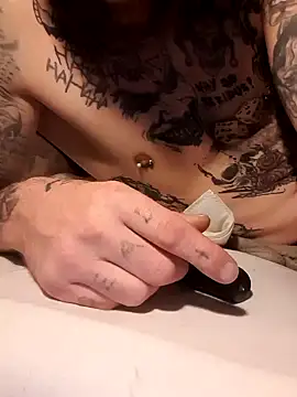 PIercingBoy38 online show from 02/08/25, 07:59