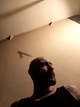 PIercingBoy38 online show from 11/17/25, 09:53