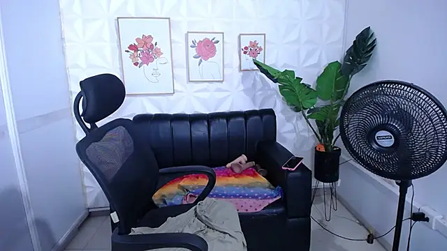 Valentinaa mature online show from 11/06/25, 11:26