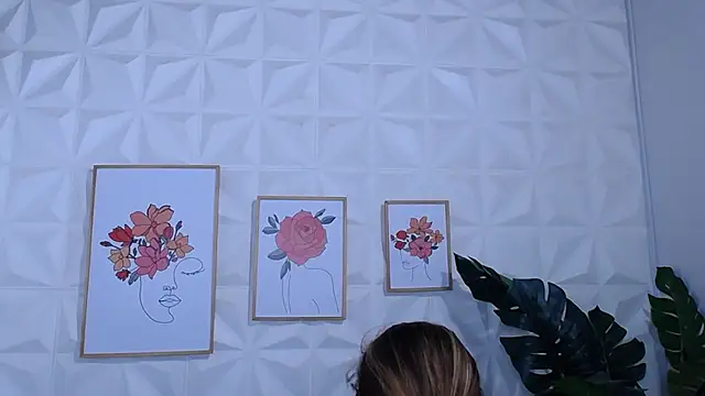 Valentinaa mature online show from 03/02/26, 08:37