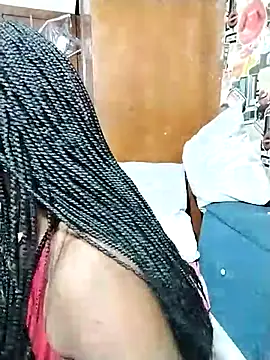 Snapshot of Alissamore3 chatting on 02/13/25, 03:50 Alissamore3 online show from 02/13/25, 03:50