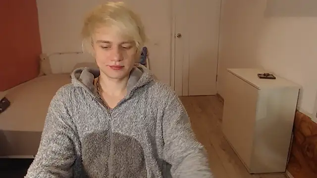 Oliver sweet  online show from 02/04/26, 01:44