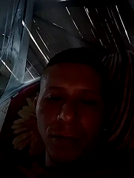 Snapshot of Somospareja1987 chatting on 10/19/25, 11:55 Somospareja1987 online show from 10/19/25, 11:55