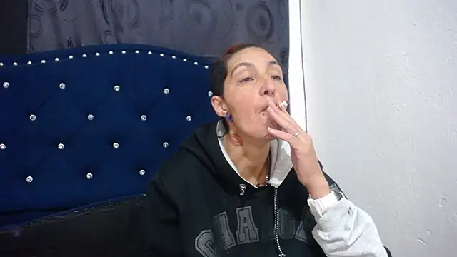 Snapshot of anyu1306 chatting on 12/17/24, 06:13 anyu1306 online show from 12/17/24, 06:13