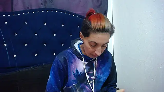 Snapshot of anyu1306 chatting on 12/19/24, 04:57 anyu1306 online show from 12/19/24, 04:57