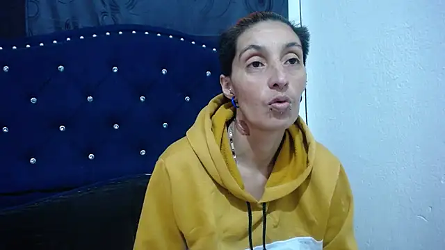 Snapshot of anyu1306 chatting on 12/24/24, 11:28 anyu1306 online show from 12/24/24, 11:28