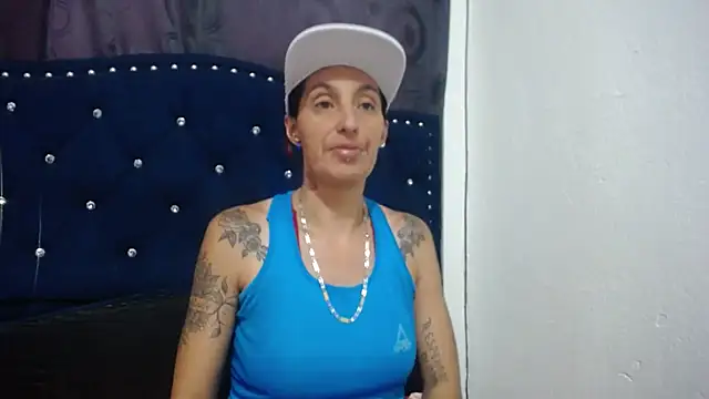 Snapshot of anyu1306 chatting on 12/29/24, 09:20 anyu1306 online show from 12/29/24, 09:20