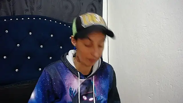 Snapshot of anyu1306 chatting on 01/04/25, 04:55 anyu1306 online show from 01/04/25, 04:55