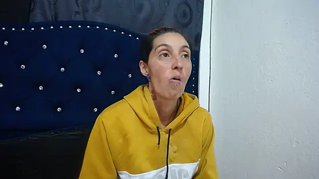 Snapshot of anyu1306 chatting on 01/11/25, 02:09 anyu1306 online show from 01/11/25, 02:09