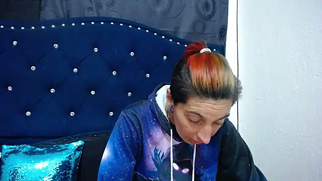 Snapshot of anyu1306 chatting on 01/14/25, 05:40 anyu1306 online show from 01/14/25, 05:40