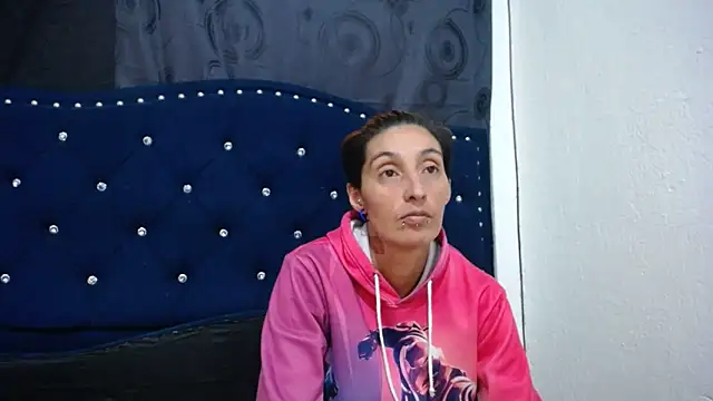 Snapshot of anyu1306 chatting on 01/18/25, 11:21 anyu1306 online show from 01/18/25, 11:21