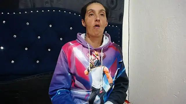 Snapshot of anyu1306 chatting on 01/29/25, 06:33 anyu1306 online show from 01/29/25, 06:33