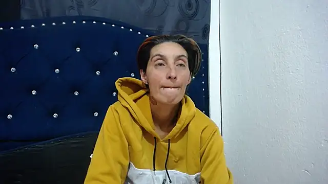 Snapshot of anyu1306 chatting on 02/01/25, 06:10 anyu1306 online show from 02/01/25, 06:10