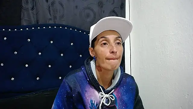 Snapshot of anyu1306 chatting on 02/26/25, 02:59 anyu1306 online show from 02/26/25, 02:59