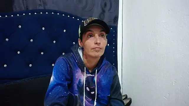 Snapshot of anyu1306 chatting on 03/19/25, 02:48 anyu1306 online show from 03/19/25, 02:48