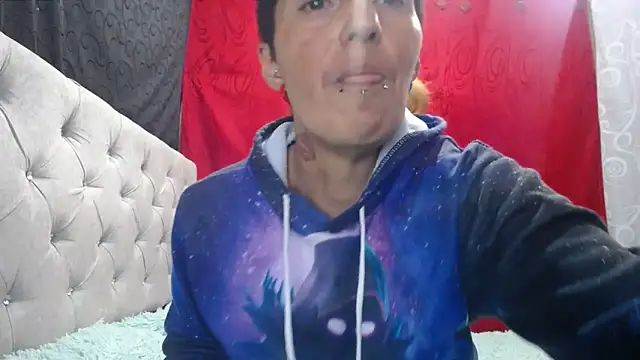 Snapshot of anyu1306 chatting on 10/11/25, 07:23 anyu1306 online show from 10/11/25, 07:23