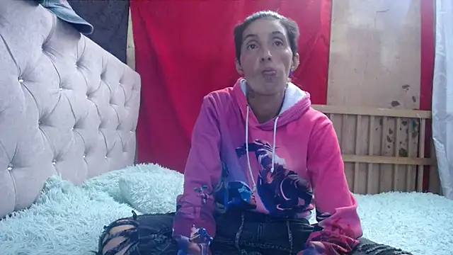 Snapshot of anyu1306 chatting on 10/16/25, 08:10 anyu1306 online show from 10/16/25, 08:10