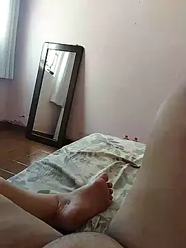 Snapshot of loiradiva29 chatting on 12/05/24, 04:01 loiradiva29 online show from 12/05/24, 04:01