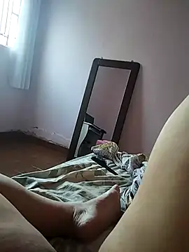 Snapshot of loiradiva29 chatting on 12/08/24, 08:04 loiradiva29 online show from 12/08/24, 08:04