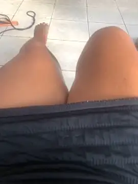 Snapshot of loiradiva29 chatting on 04/25/26, 06:49 loiradiva29 online show from 04/25/26, 06:49