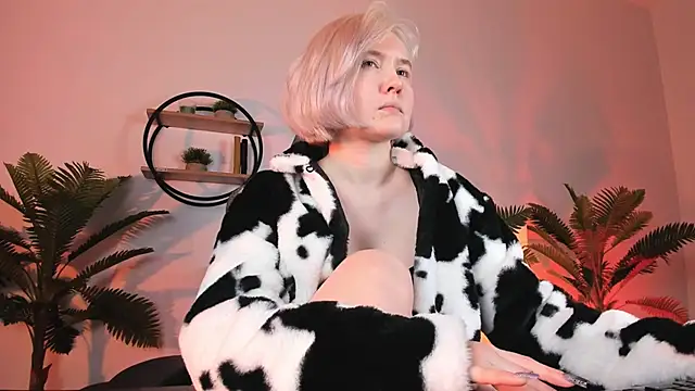 ReiYosimoto online show from 12/19/24, 11:39