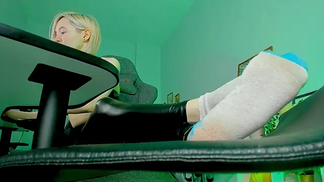 ReiYosimoto online show from 01/03/25, 11:57