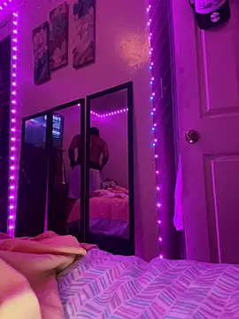 Snapshot of LawrenceBanques chatting on 03/15/25, 06:03 LawrenceBanques online show from 03/15/25, 06:03