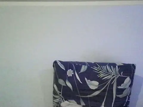 Snapshot of czarek888 chatting on 10/04/25, 09:46 czarek888 online show from 10/04/25, 09:46