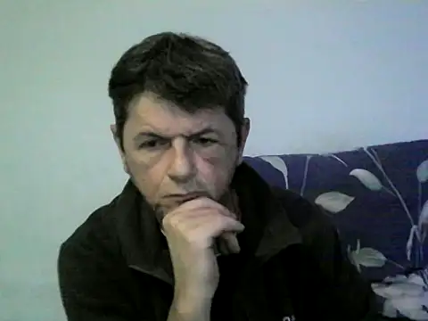 Snapshot of czarek888 chatting on 02/14/26, 08:05 czarek888 online show from 02/14/26, 08:05