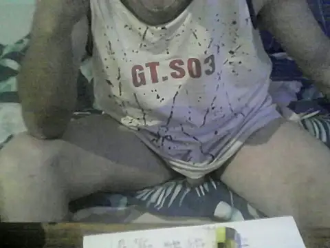 Snapshot of czarek888 chatting on 04/13/26, 03:56 czarek888 online show from 04/13/26, 03:56